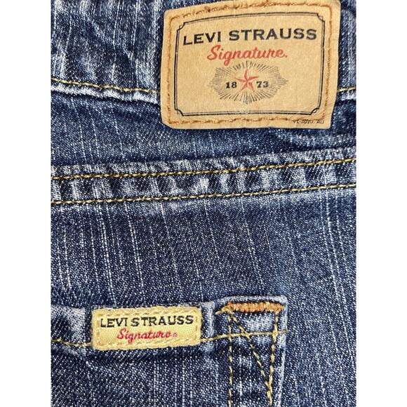 Levi Strauss Signature Women’s Jeans Size 10M Bootcut Mid-Rise Stretch - Picture 4 of 7